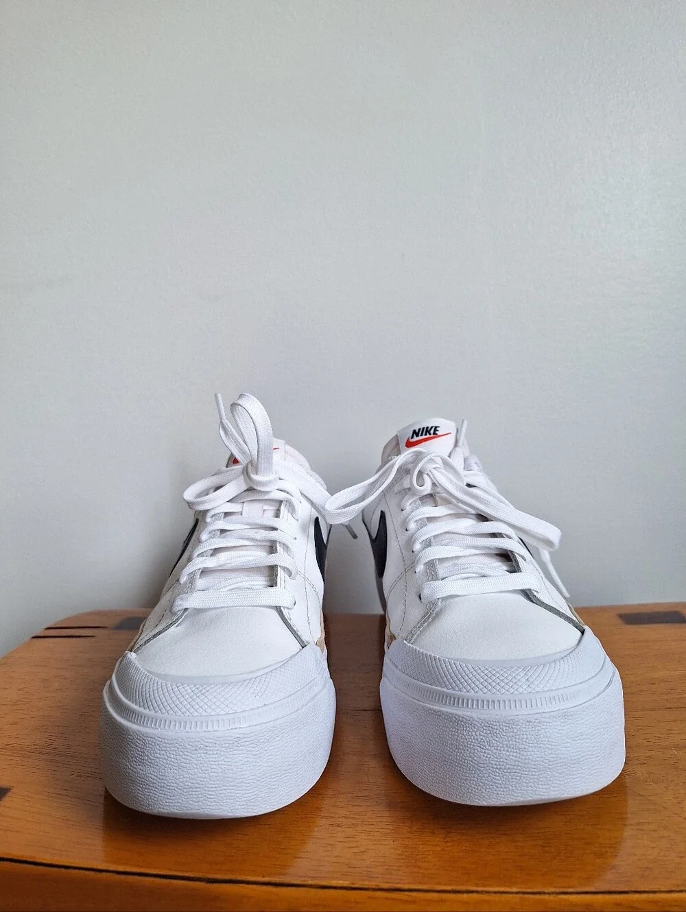 Nike Court Legacy Lift Women's White And Black Size 7.5